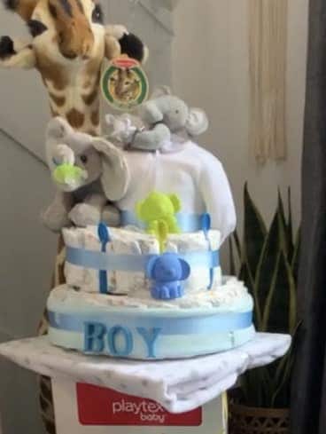 its a boy diaper cake